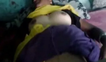 Một cậu người châu á vuốt phim nhat ban khong che ve một âm đạo