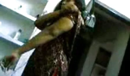 Các bác sĩ, làm và cô gái nghèo với một dày rung trong các phòng bệnh viện sex nhat ban phu de tieng viet