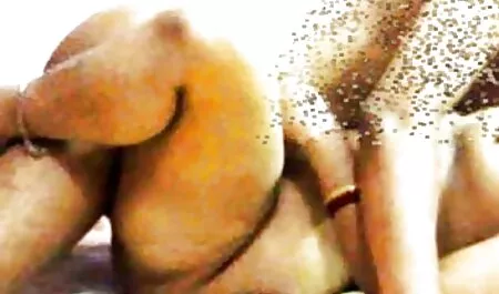 Peter cho hai cô gái trong miệng cùng một sex hoat hinh nhat ban lúc