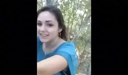 Gã có phép thuật ống kính với một trong những máy quay video, để họ có thể phím heo nhật bản được sử dụng để điều rất thú vị.