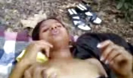 Các chàng phim sex hay khong che nhat ban trai trẻ đẹp, tóc vàng, trong rừng