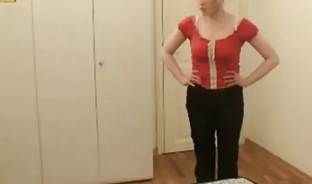 Các chàng trai phim sex gai dep nhat ban khong che kéo cô gái dễ thương off the swing và đặt trong miệng