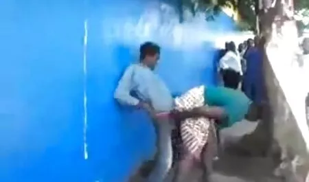 Khói gái điếm, chả mắt cô ấy dưới trán phim xech nhat ban và hút