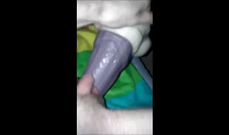 Chó cái bơm một phim sex nhat ban dep âm đạo với một tráng lệ và đưa tay vào nó để khuỷu tay